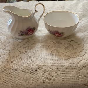 VINTAGE ALLYN NELSON COLLECTION FINE BONE CHINA-ENGLAND CREAMER/OPEN SUGAR 2pcs